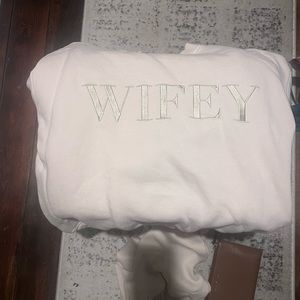 Six Stories wifey sweatshirt and pants